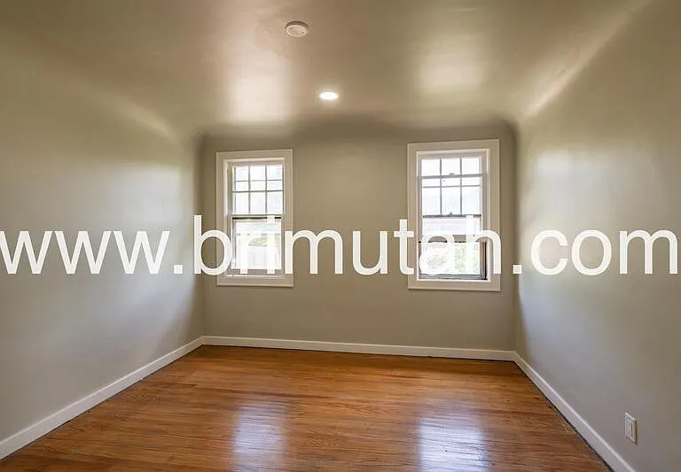 755 E Princeton Ave — Photo 18