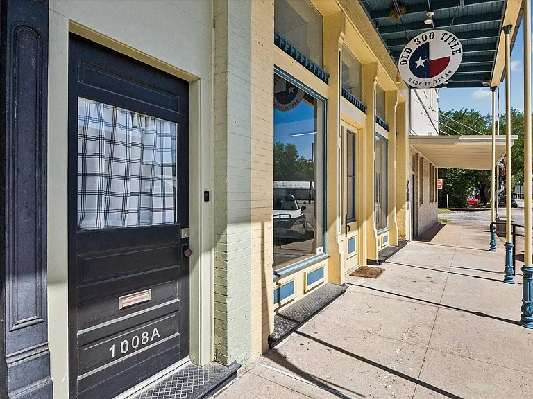 1008 Milam St #A — Photo 4