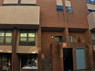 2037 Arch St APT B, Philadelphia, PA 19103