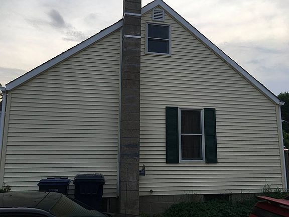 5th image of 2712 Oakland Ave