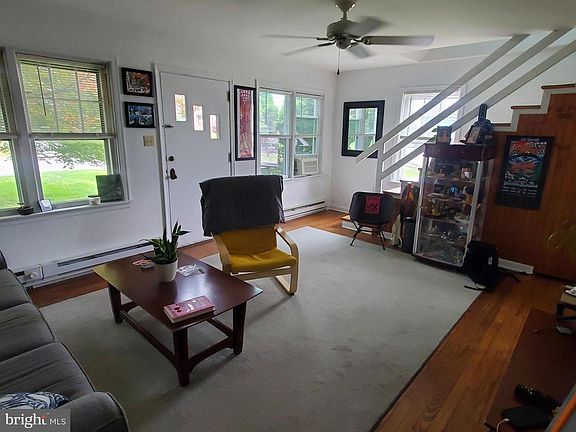 5th image of 3808 Main St
