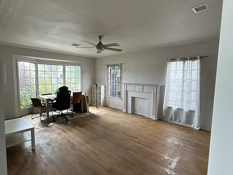 3741 6th Ave — Photo 35
