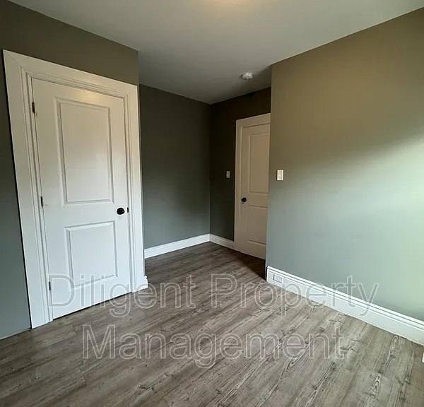 203 Rubidge St #201 — Photo 24