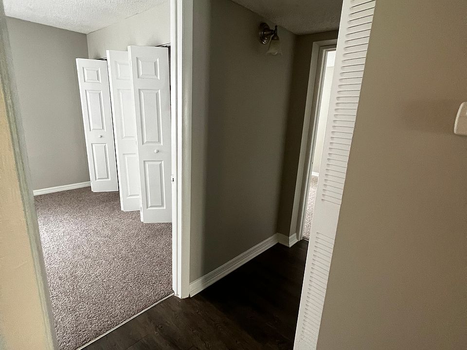 1st image of 1 Glades Cir #1