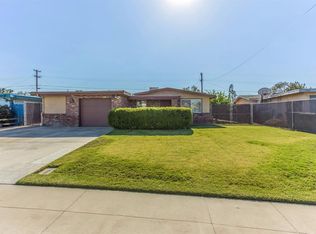 2574 Crescent Ave, Clovis, CA 93612