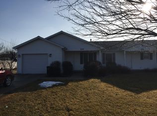104 S Market St, Ogden, IL 61859