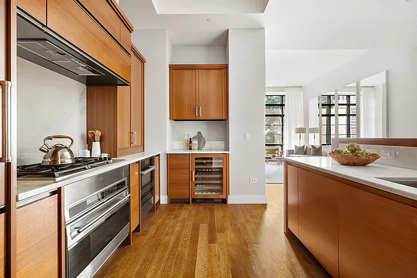 Sold by Compass | media 5