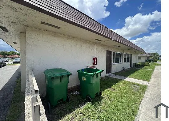 5401 NW 24th Ct #57 — Photo 1