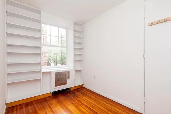 Rented by Yoreevo, LLC | media 9