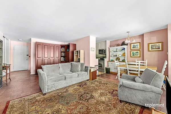 Sold by Triplemint | media 21