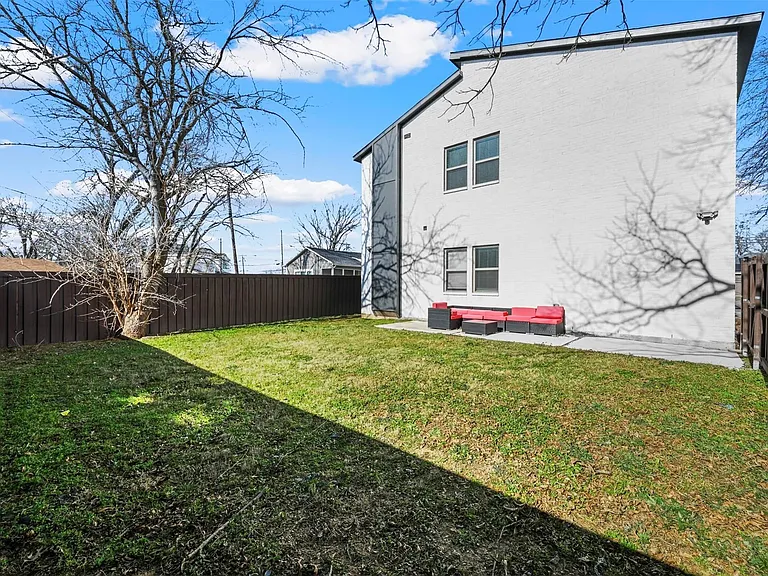 204 N Getzendaner Ave — Photo 19