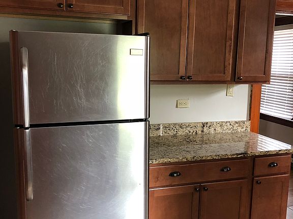 2nd image of 807 Evans Ave