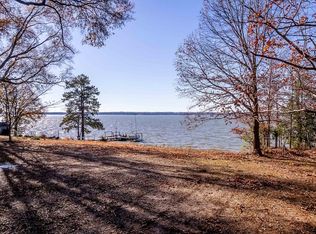 203 Crab Pot Ln, Warsaw, VA 22572