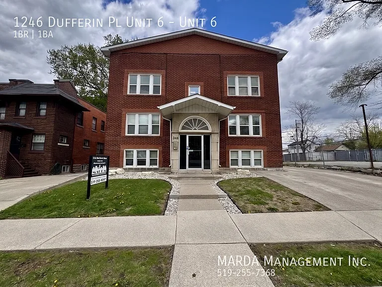 1246 Dufferin Pl #6 — Photo 26