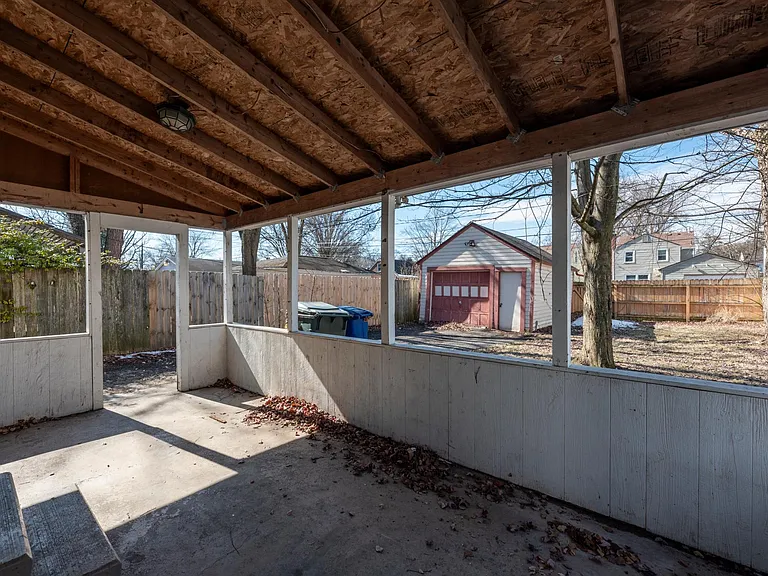 2883 Bremen St — Photo 32