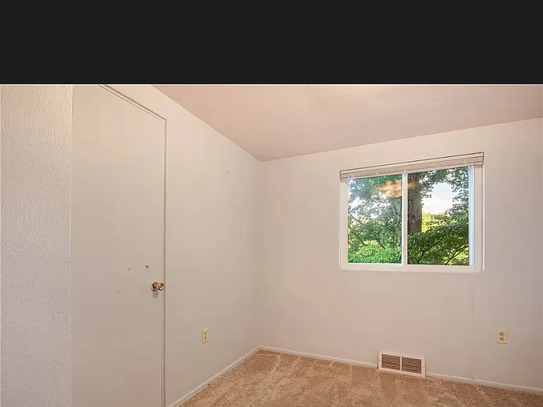 193 Hepler Rd — Photo 12