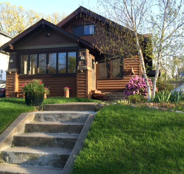 2nd image of 1744 Hubbard Ave