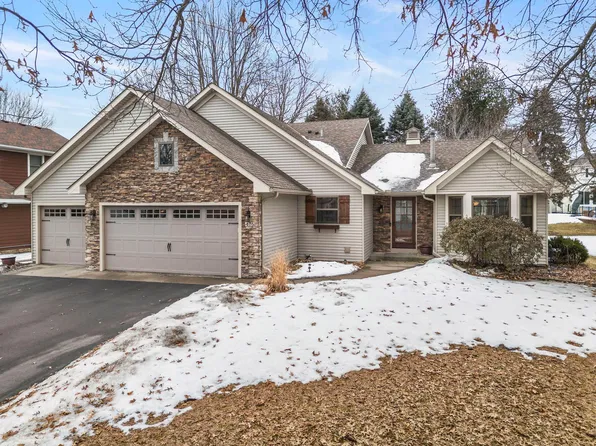 476 Hawthorn Rd, Lino Lakes, MN 55014
