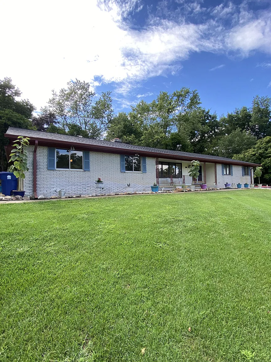 7227 Bircklan Dr photo 1