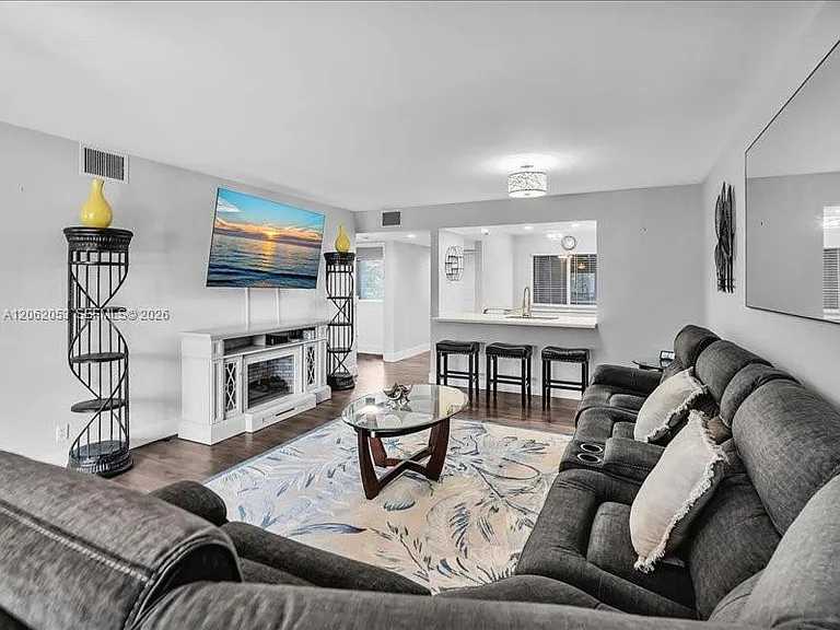 12500 SW 5th Ct #208M — Photo 21