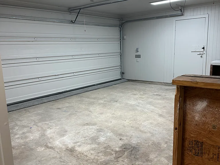 2243 Bernwood Dr — Photo 9