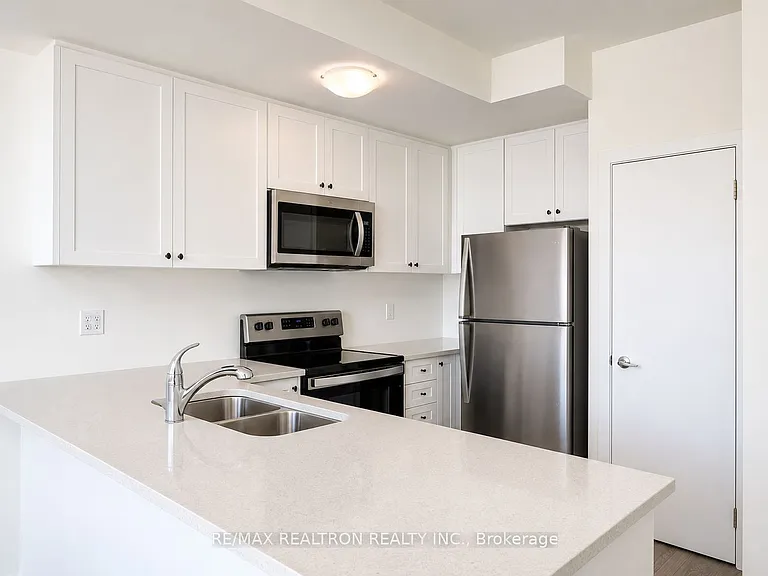 160 Densmore Rd #1104 — Photo 6