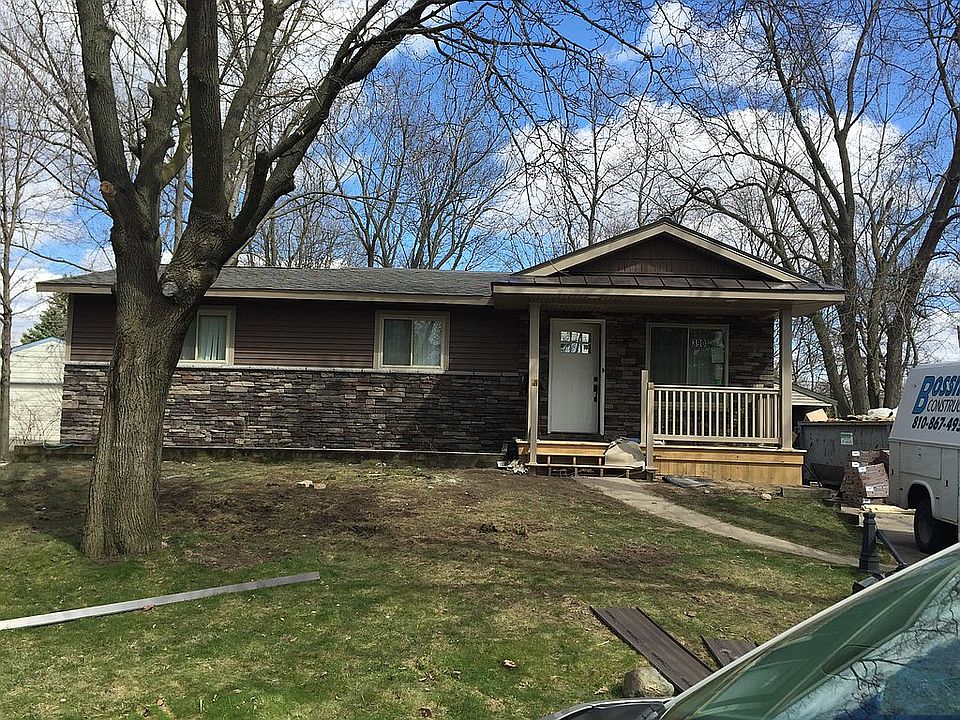 1st image of 390 Hauxwell Dr