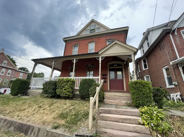 263 Yost Ave APT 2, Spring City, PA 19475