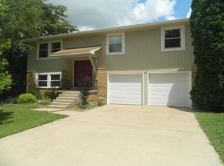 3712 S Beechwood Ave, Springfield, MO 65807