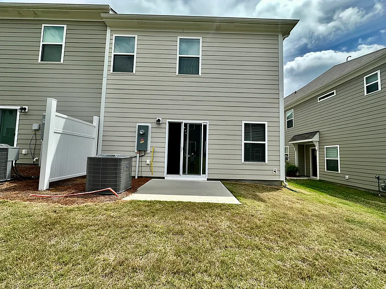 8116 Ramsburg Dr — Photo 30
