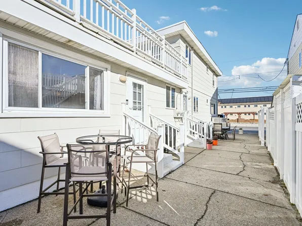 318 E Hollywood Ave #C, Wildwood, NJ 08260