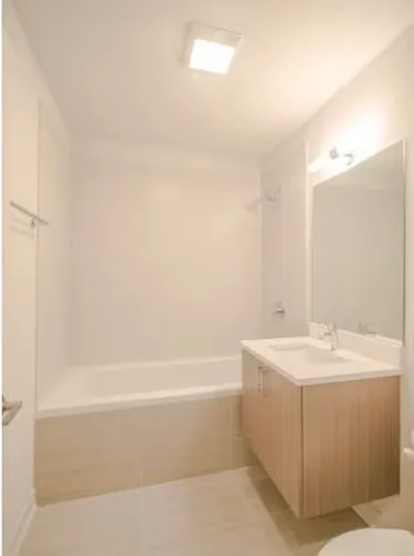 838 W Erie St #3E Photo 1