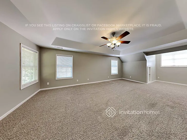 8920 Watersedge Ct — Photo 10