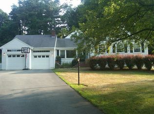 142 Lincoln St, Hingham, MA 02043