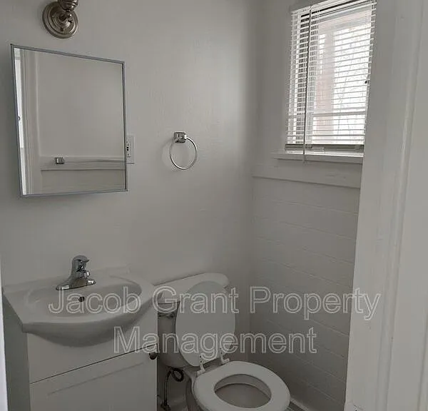 4719 Yellowstone Ave #16 — Photo 4