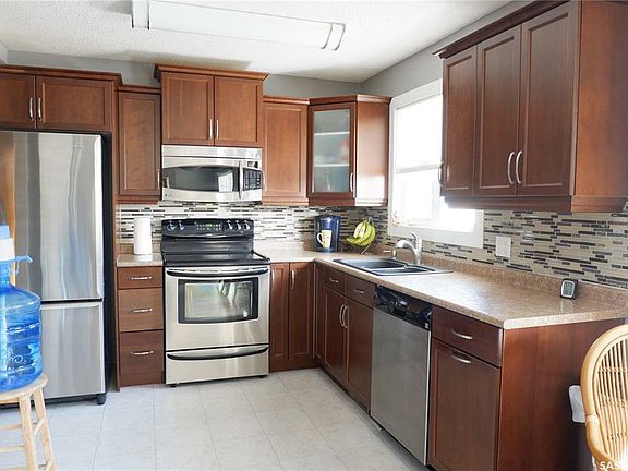 3rd image of 268 Westview Dr