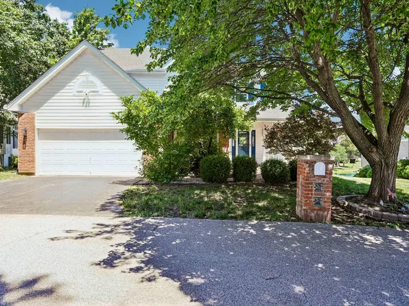 1915 Walden Pond Ct, Chesterfield, MO 63005