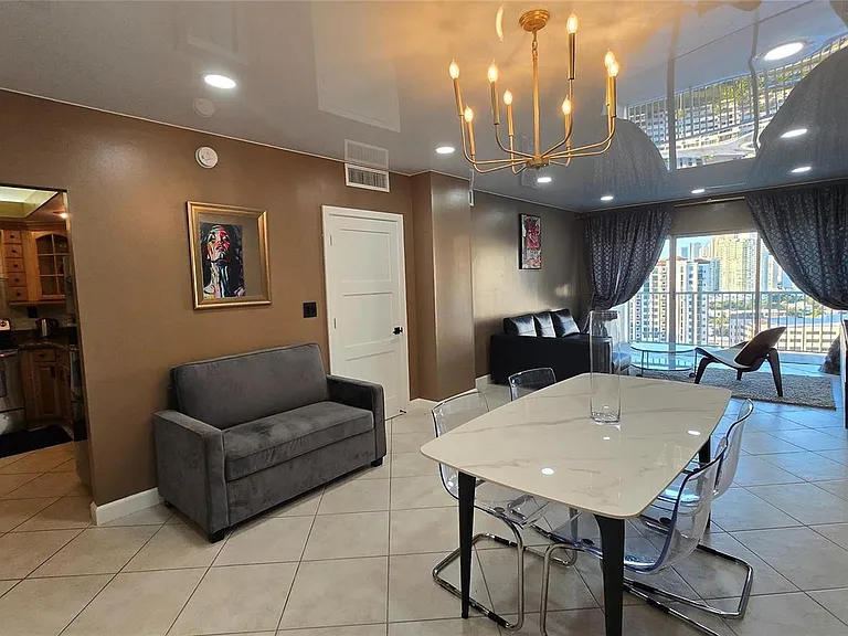 300 Bayview Dr #1911 — Photo 3