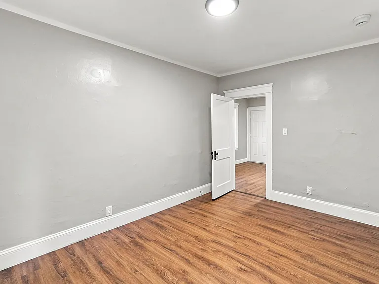 425 Wood Ave #427 — Photo 10