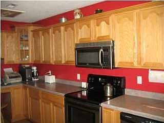 3rd image of 922 Claussen House Dr