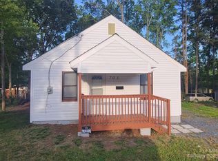 703 S Pearl St, Troy, NC 27371