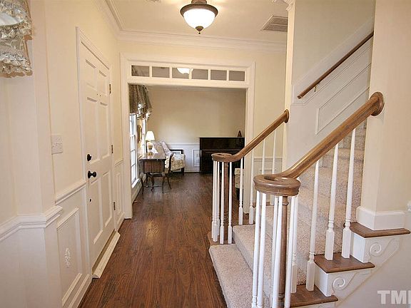 5th image of 105 Glenrose Ln