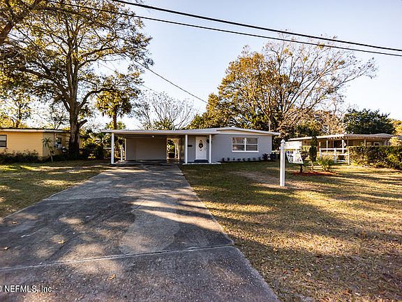 3rd image of 2440 Townsend Blvd