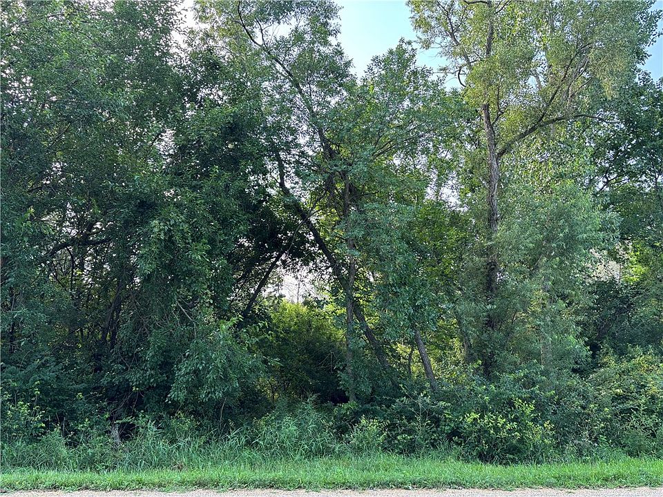 2nd image of 4644 Panorama Dr