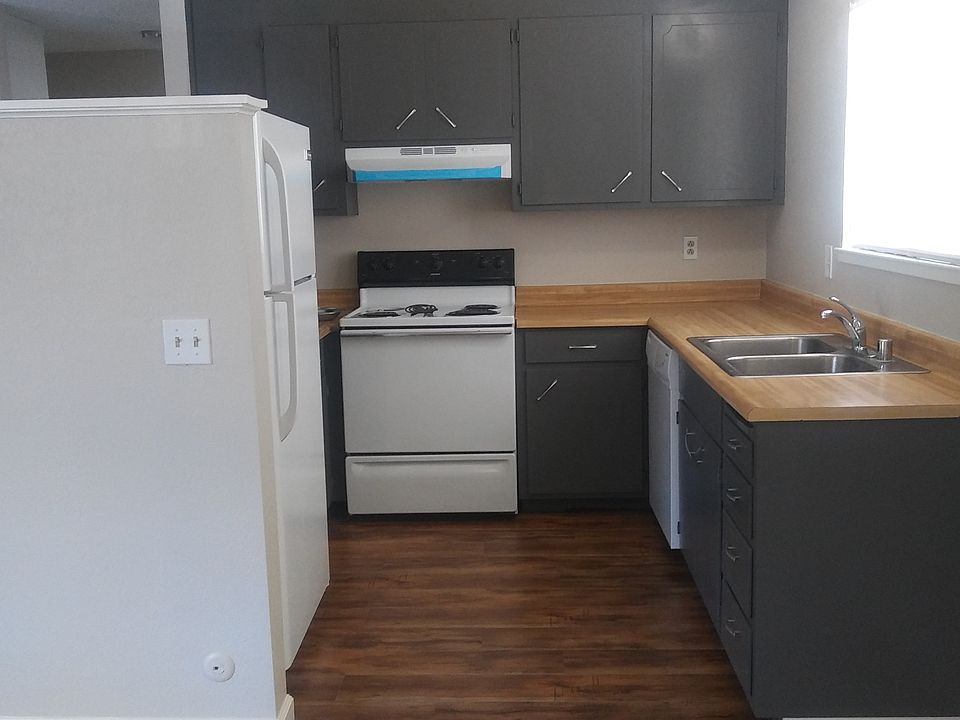 1st image of 2644 Woodridge Ct APT 26