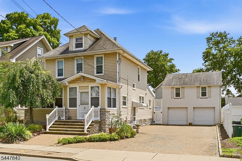 1st image of 72 Maitland Ave