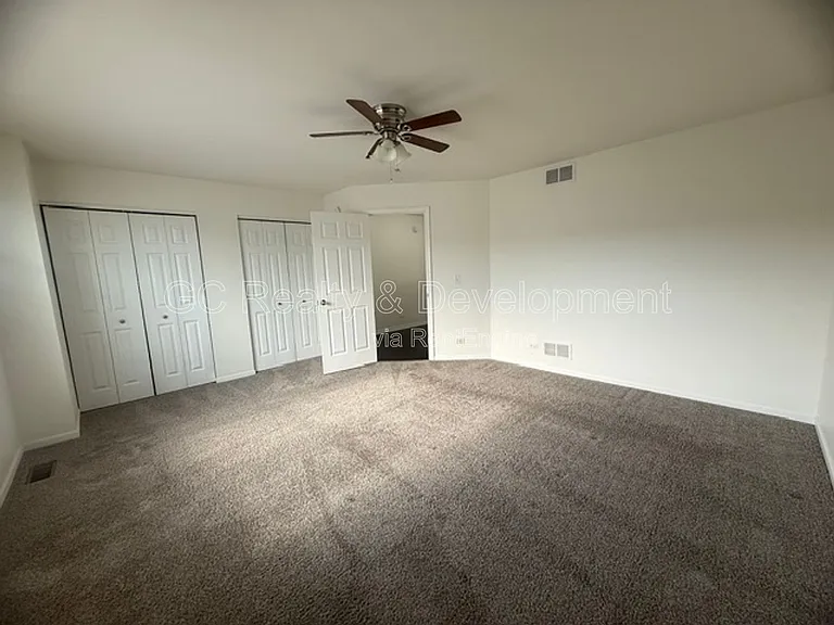 1064 Turin Dr — Photo 12