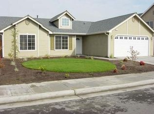 4074 W Cortland Ave, Fresno, CA
