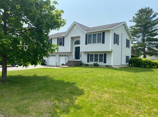 89 Hempstead Ave, Bangor, ME 04401