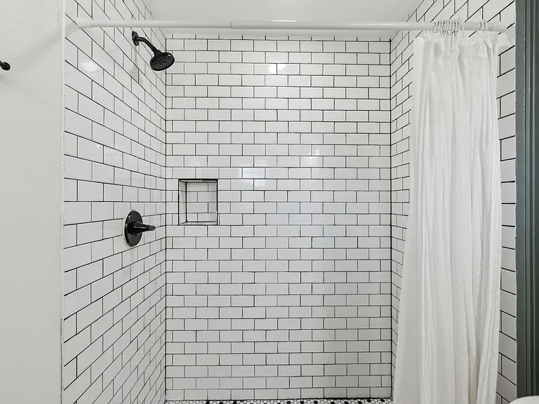 726 Snowden Dr — Photo 23